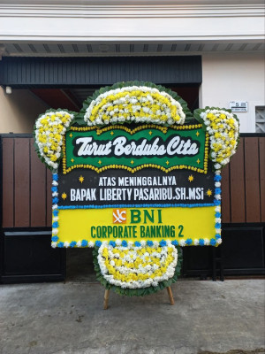 Papan Bunga Duka di Krandon