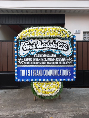 Papan Bunga Duka di Krandon